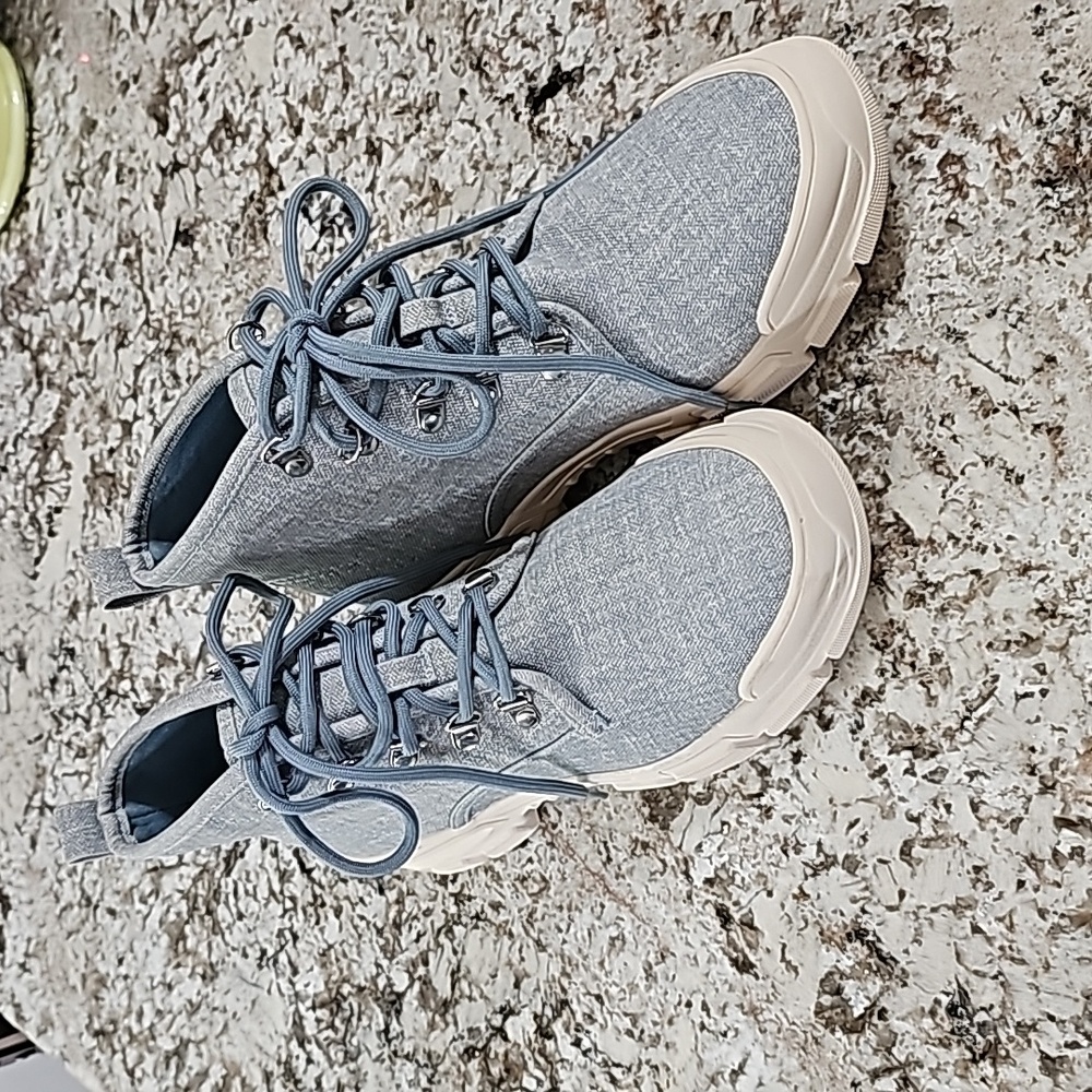 JustFab Ladies Lt Blue Sneakers/Hikers